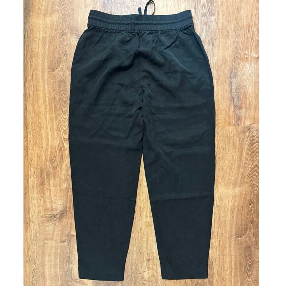 NWOT Everlane The Tapered Pant in Butterlite In Black Size Small - Picture 8 of 9